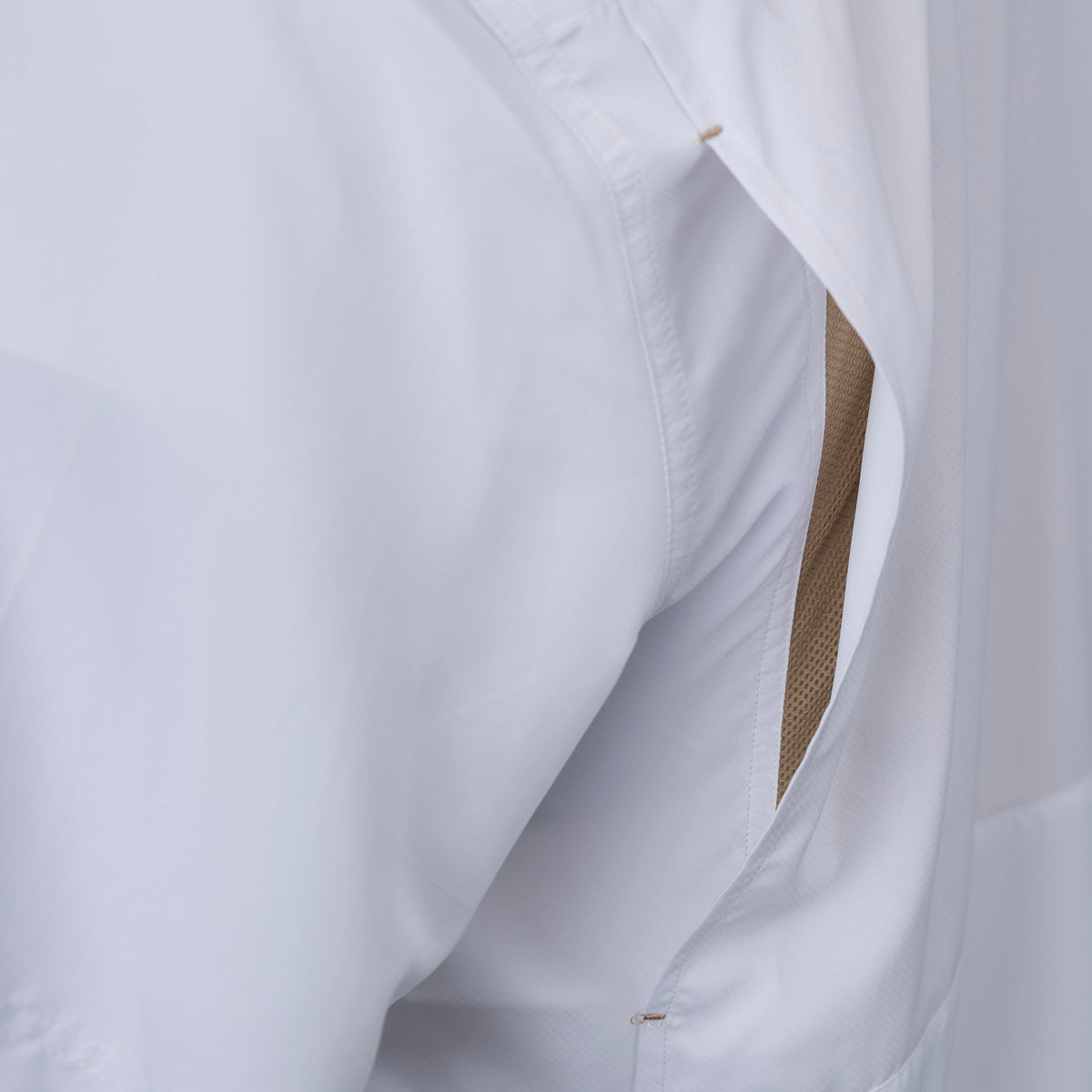 MicroFiber White Half Sleeve - Resistol Latest